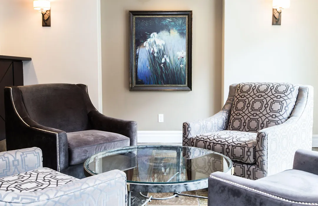 Canterra Suites Hotel-1